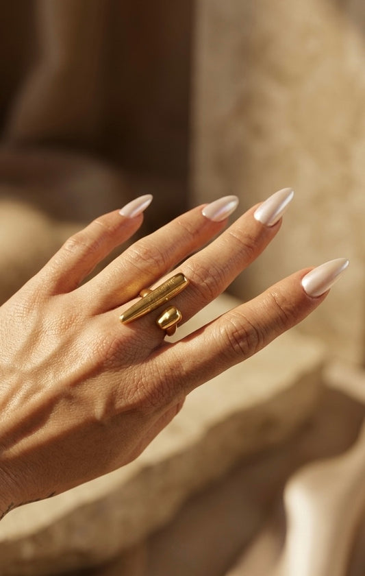 Anillo Escultórico 'Raw Finish' – Acero Quirúrgico Mate