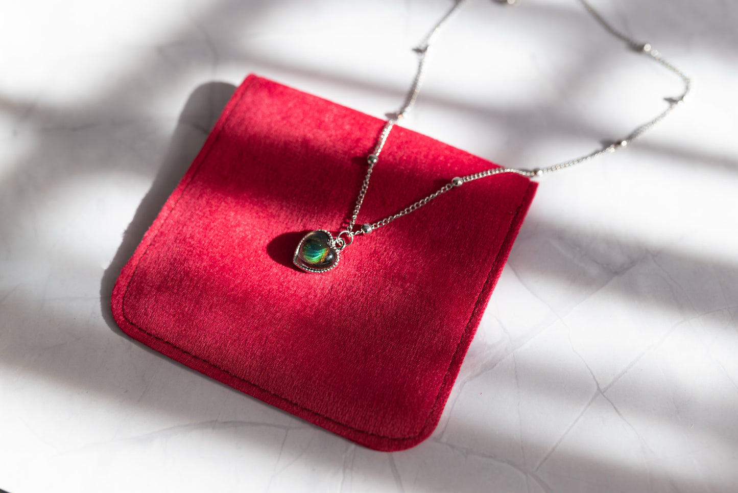 COLLAR MÁGICO - SENSACIONES EN ACERO 316L CON GEMA TERMOSENSIBLE