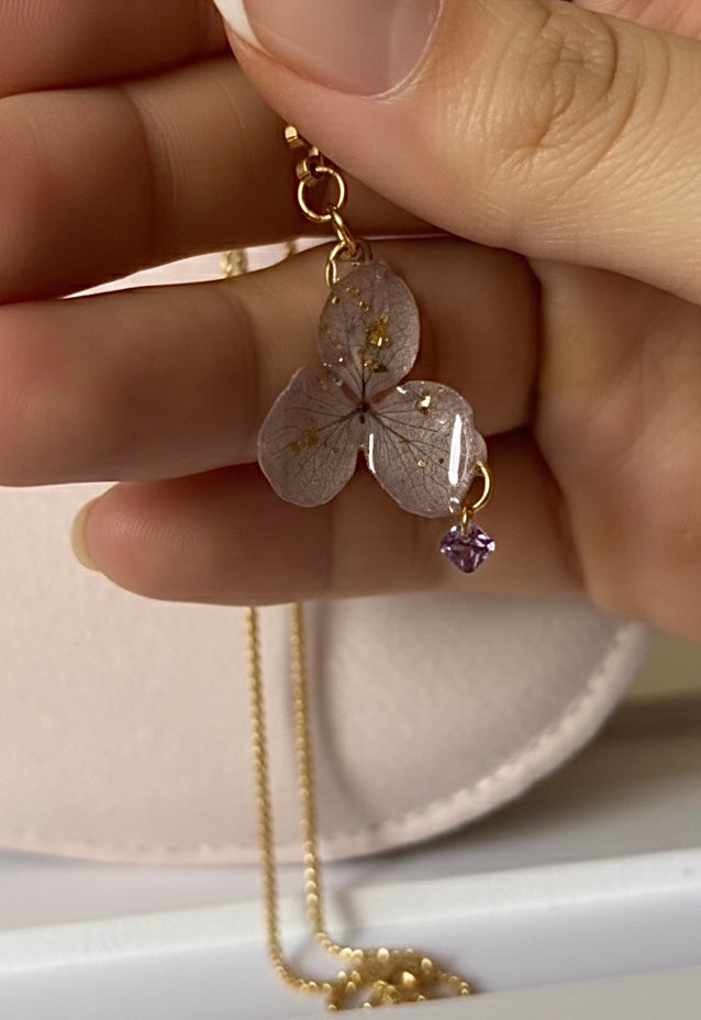 COLLAR MAMÁ ETERNA EN ACERO INOXIDABLE 316L CON HORTENSIA NATURAL