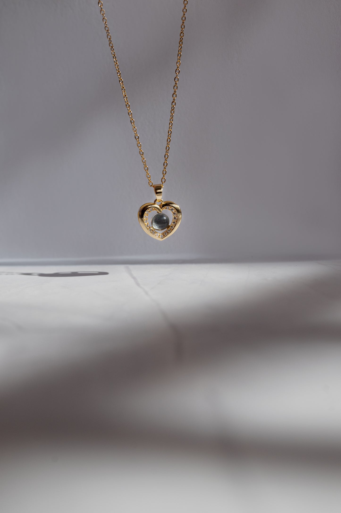 COLLAR CORAZÓN RADIANTE EN ACERO 316L CON CRISTALES PAVÉ