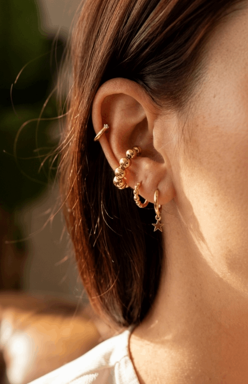 EARCUFF BOLAS DE ORO-Acero inoxidable