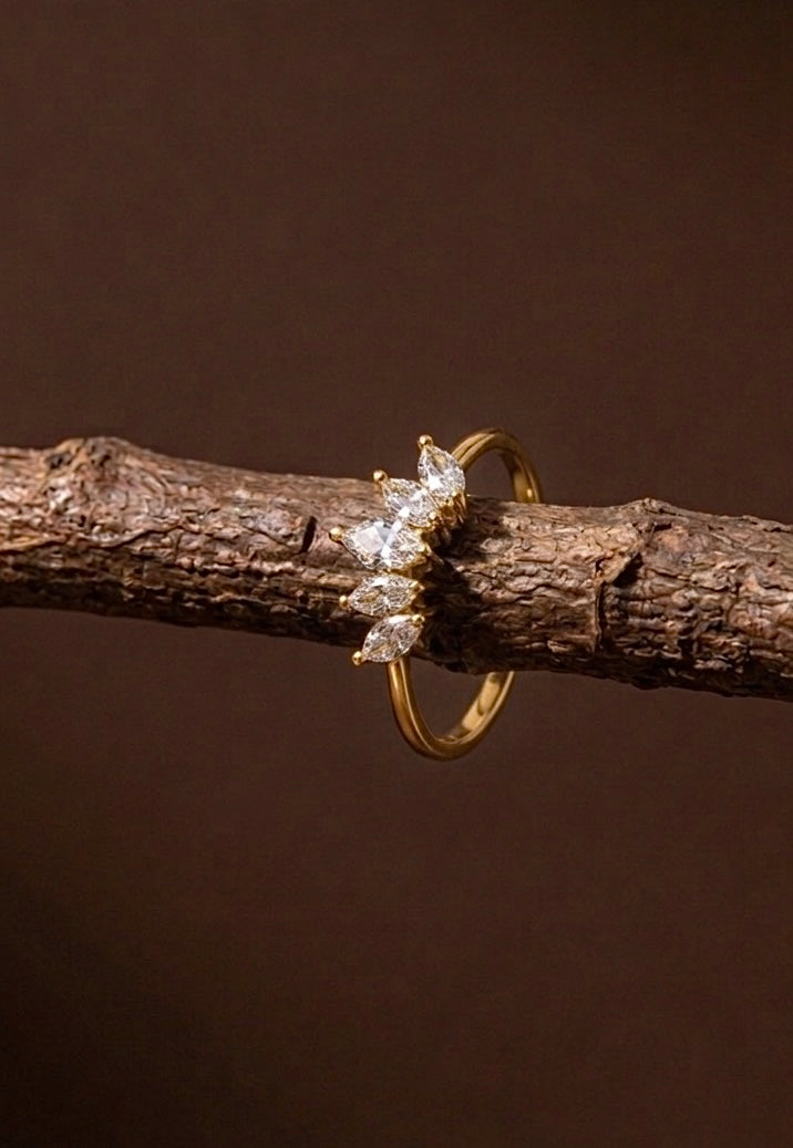 ANILLO ABIERTO TRÍO DE MARQUESAS CON CIRCONITAS AAA