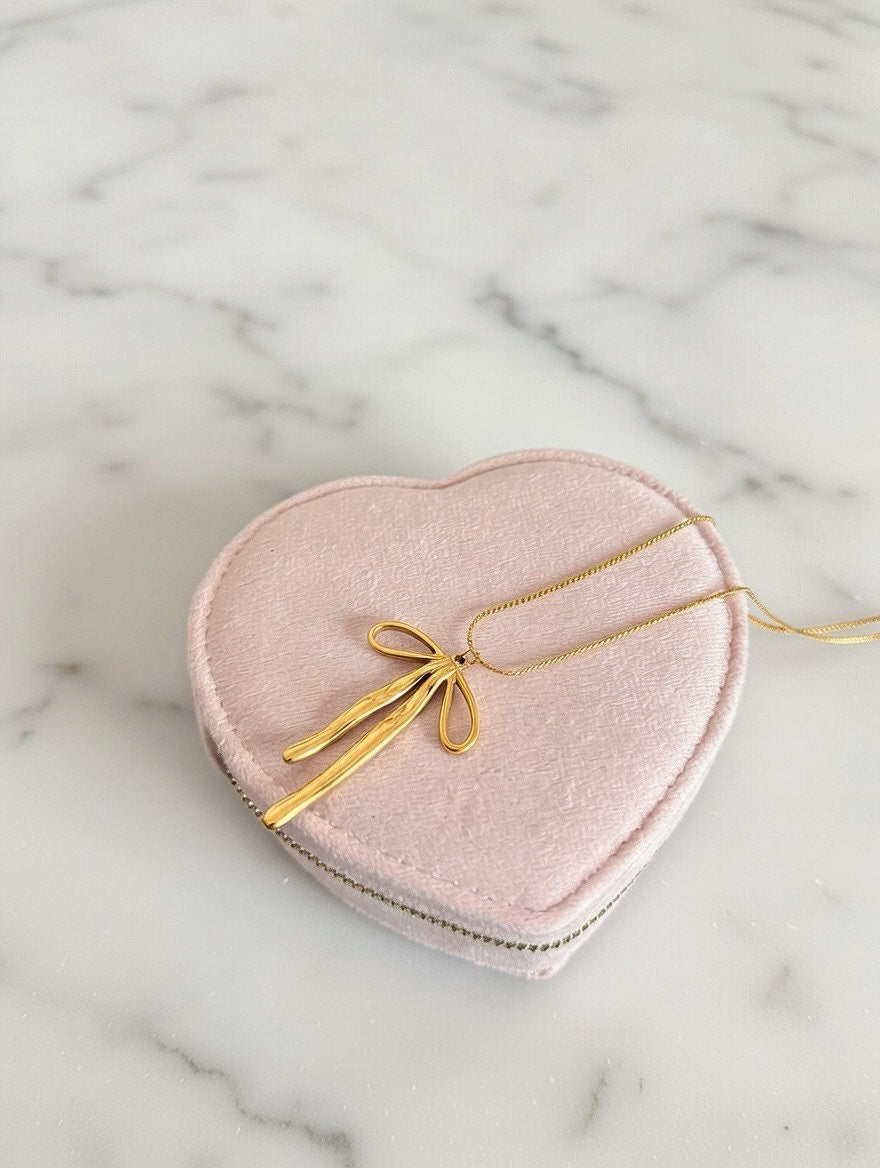 COLLAR LAZO ESSENTIAL CON BAÑO DE ORO 18 KT SOBRE ACERO 316L