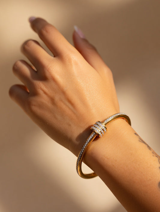 PULSERA - KNOT CON CONCIRCONITAS AAA