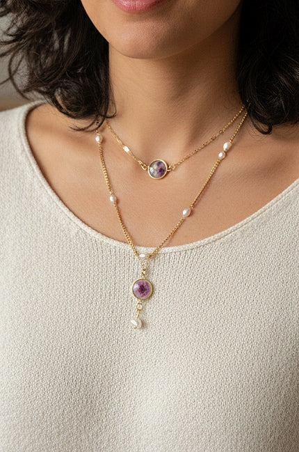 COLLAR DE ACERO INOXIDABLE CON FLOR NATURAL PANICULATA Y PERLAS