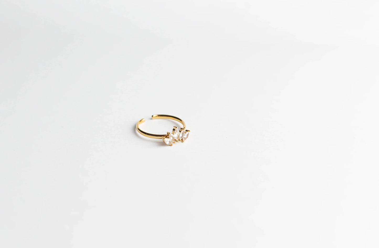 ANILLO ABIERTO TRÍO DE MARQUESAS CON CIRCONITAS AAA